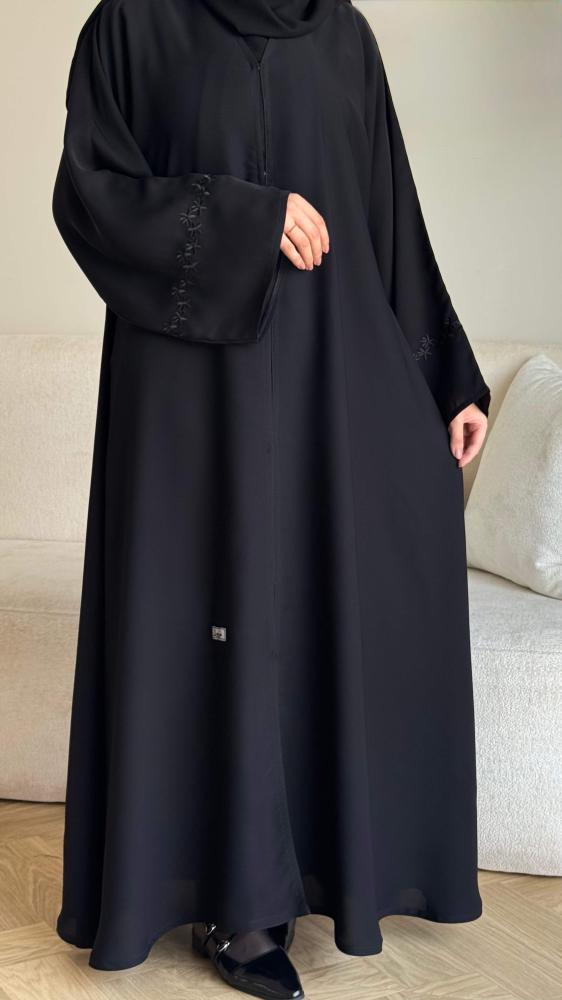 عباية ربع كلوش سوداء