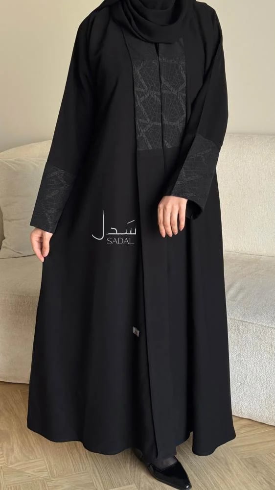 عباية سوداء جاكار قصة ربع كلوش فخمة