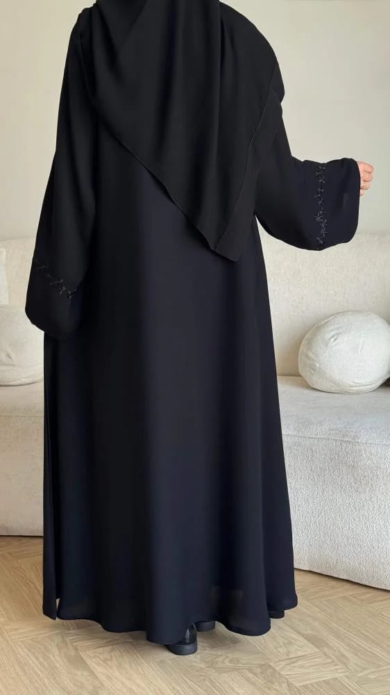 عباية ربع كلوش سوداء