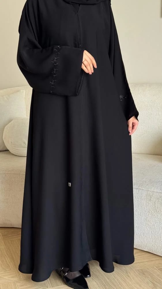 عباية ربع كلوش سوداء