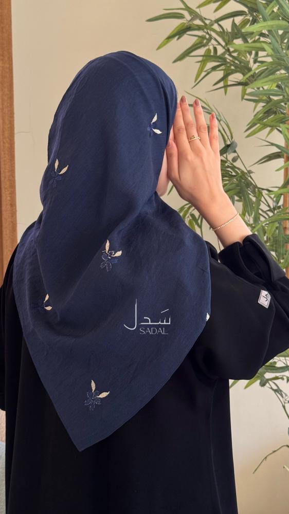 طرحة كحلي أنيقة ورسمية