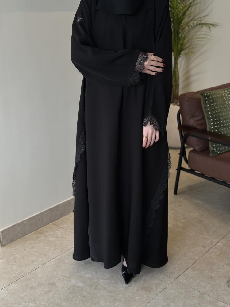 عبايه هيفاء