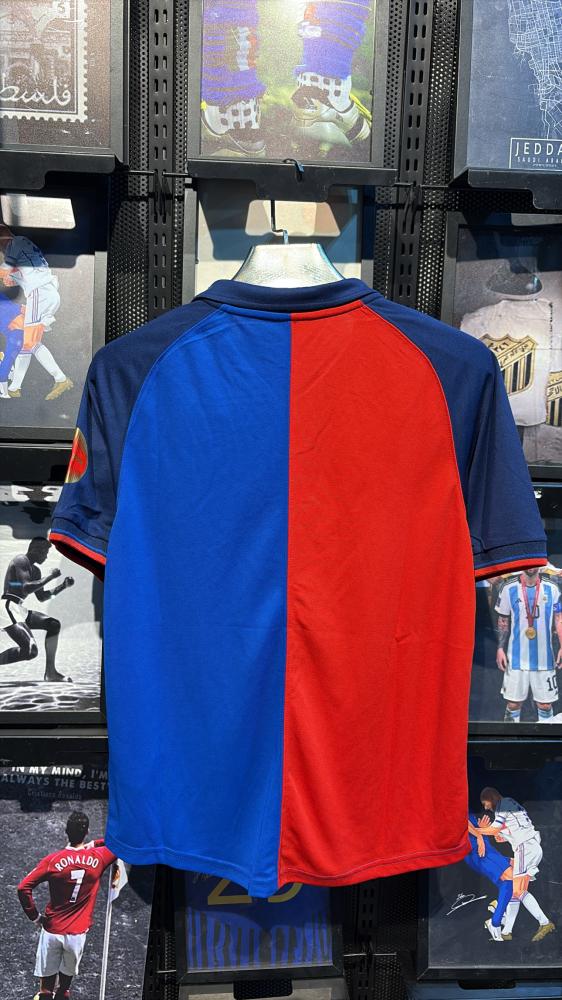 تشيرت برشلونه  الأبيض 2026