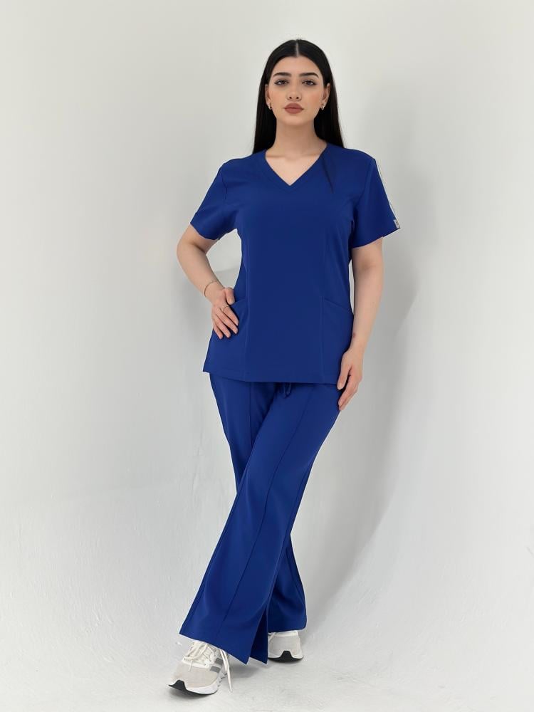 سكراب طبي لون رويال بلو Royal Blue - موديل رقم ٢