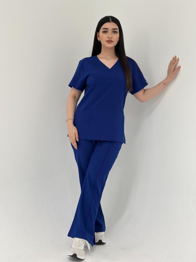 سكراب طبي لون رويال بلو Royal Blue - موديل رقم ٢