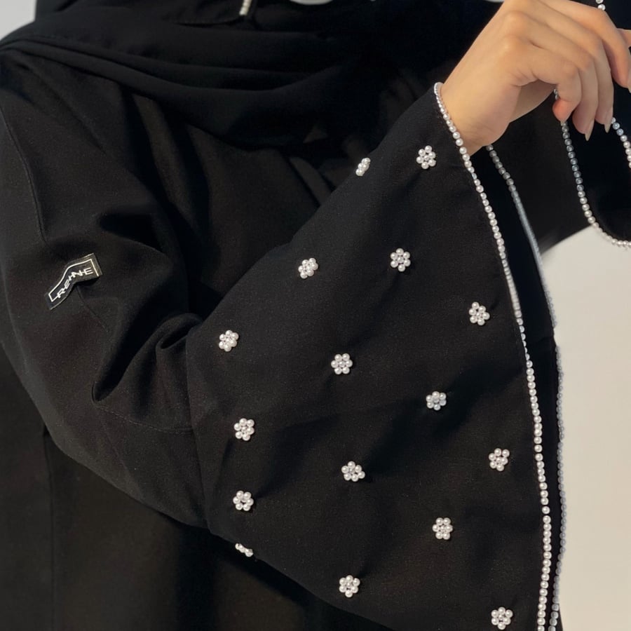 عباية لولو
