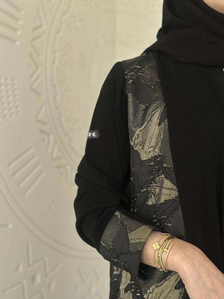عباية بقماش تفته جاكار