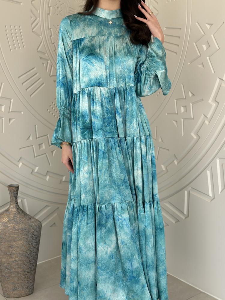 Double wide thobe made of crinkled silk fabric