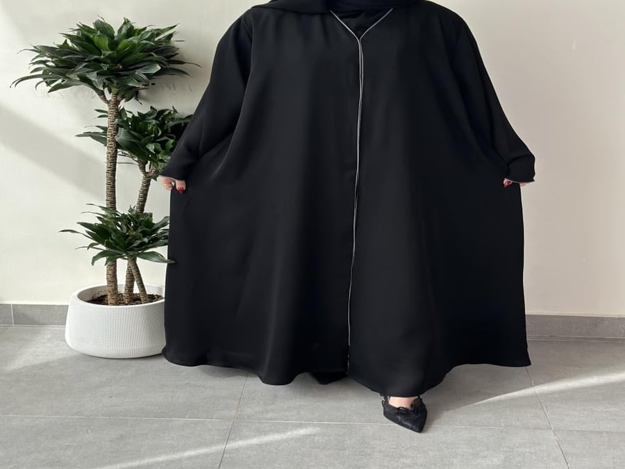 عباية عملية بقصة كلوش كامل