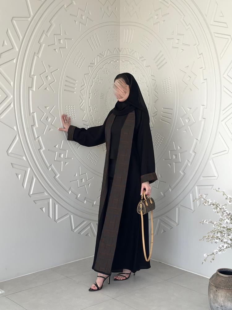 عباية مع قماش جاكار هندي