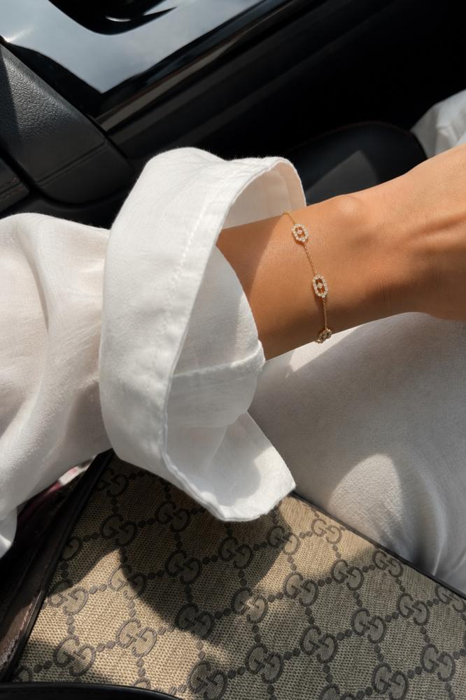 اسوارة نسائية ناعمة من اوب
