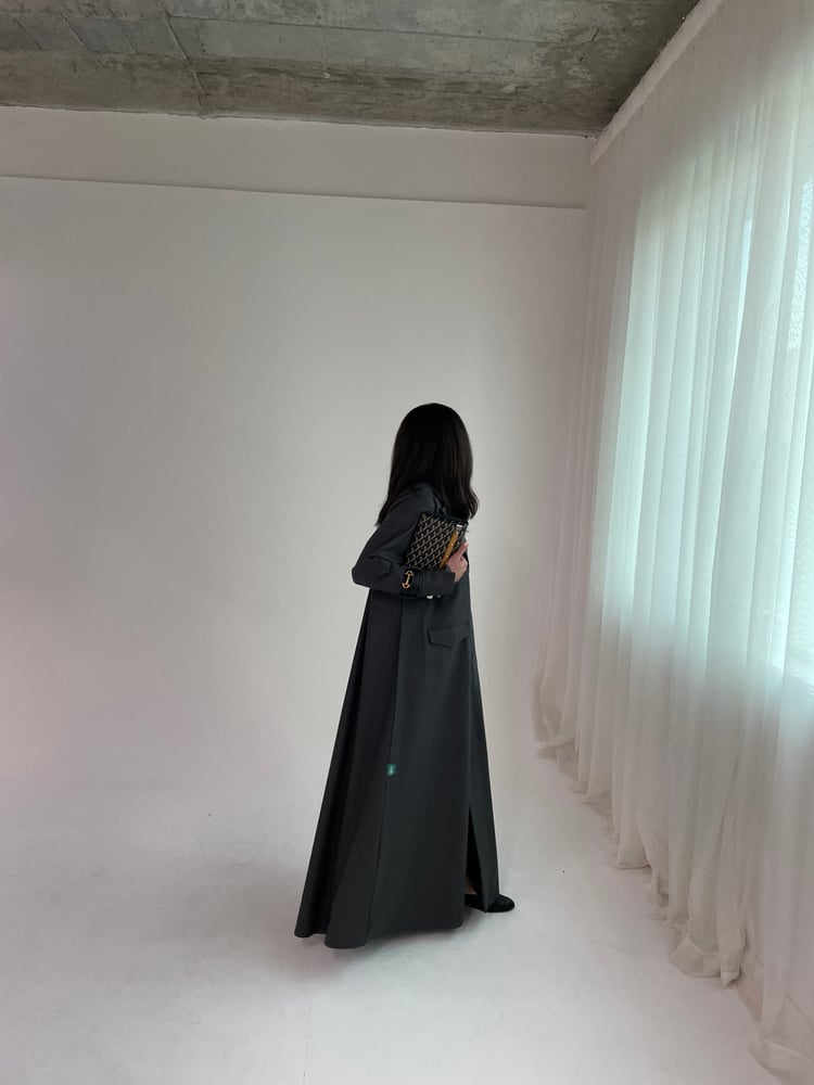 Signature Abaya - Grey
