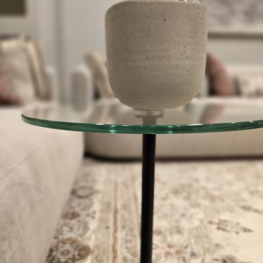 طاولة جانبية/زجاج شفاف/SIDE TABLE/CLEAR GLASS