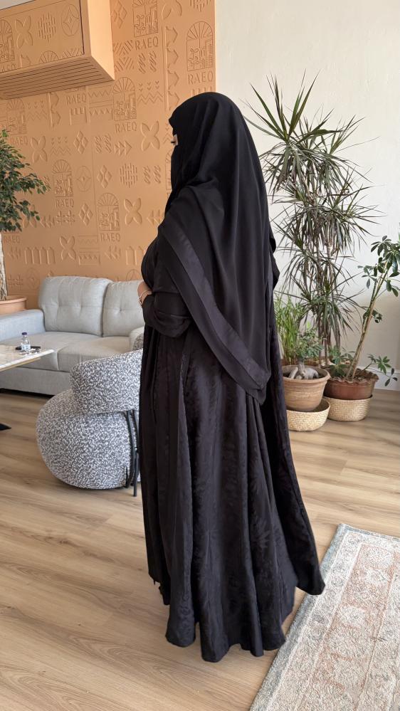 بكج الملكه (عبايه-ملفع الملكه-مثبت قطن)