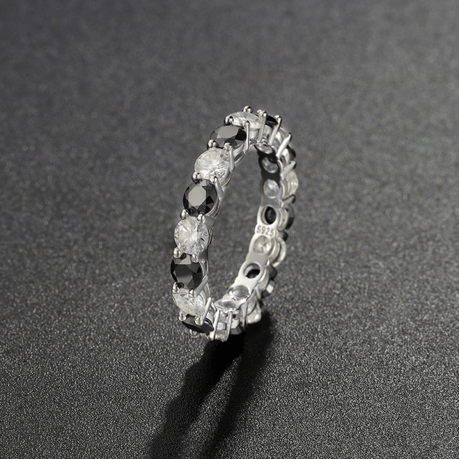 Colorful ring