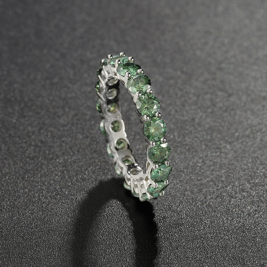 Colorful ring