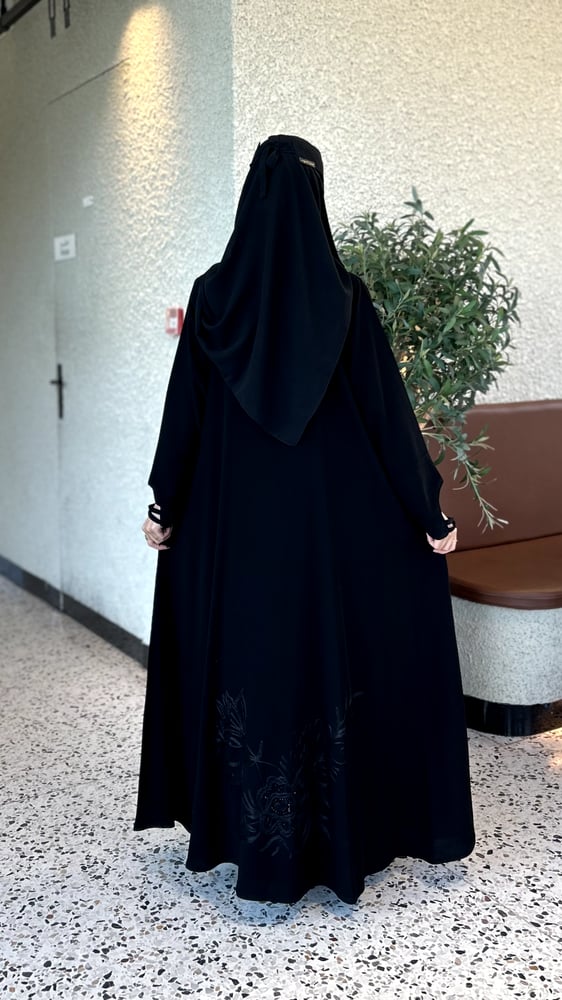 عبايه جديد عمليه  تطريز لف