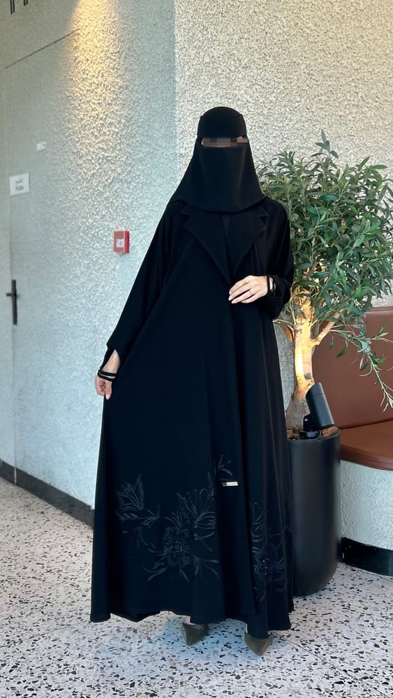 عبايه جديد عمليه  تطريز لف