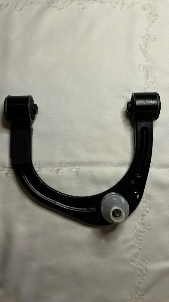 Scissors above left of Changan Hunter - original