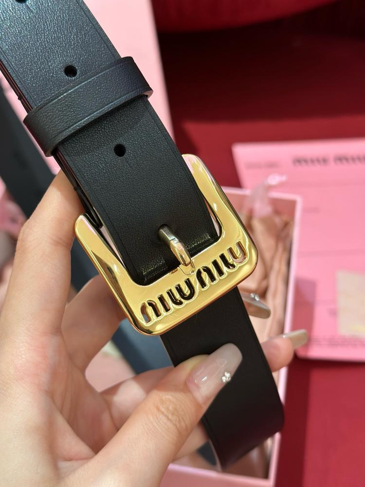 حزام miumiu
