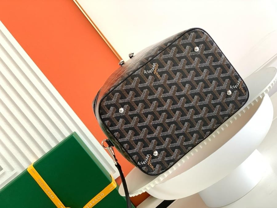 Vanity muse bag