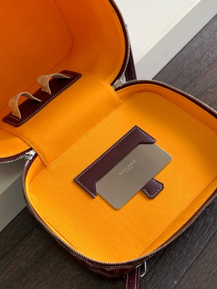 Vanity muse bag
