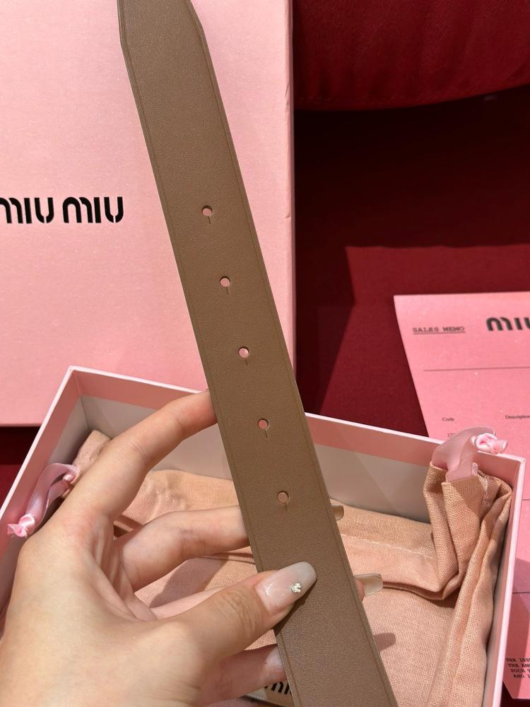 حزام miumiu
