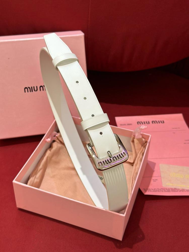 حزام miumiu
