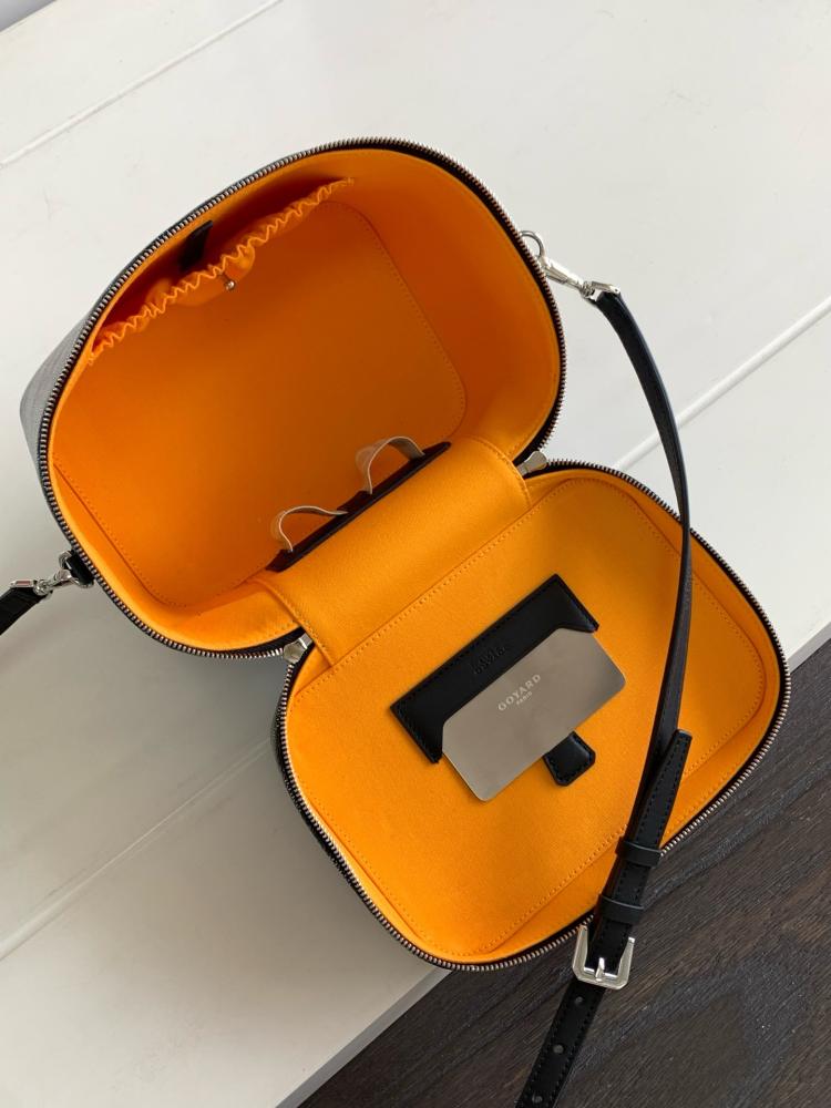Vanity muse bag