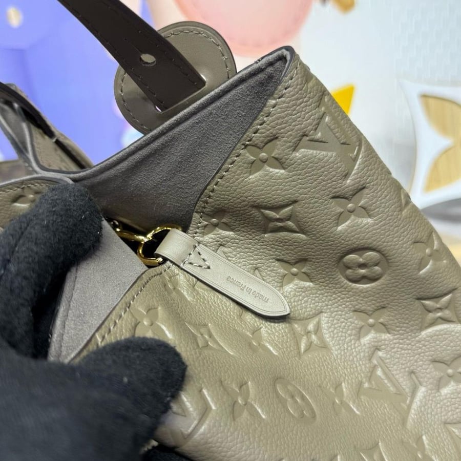 Lv tote bag