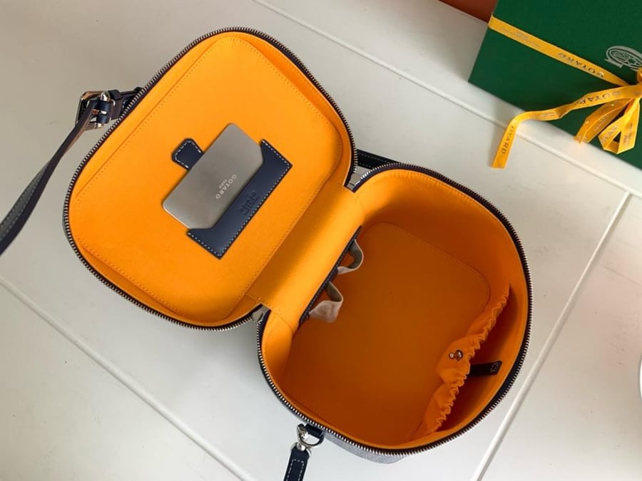 Vanity muse bag