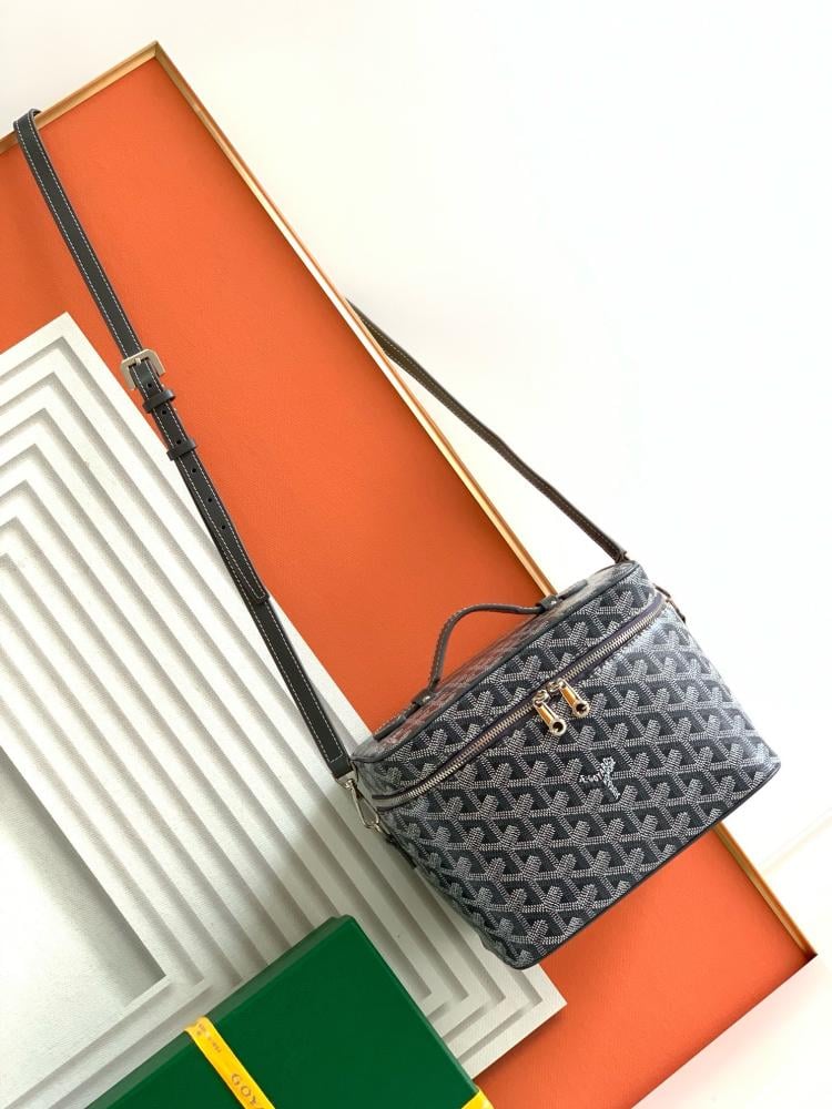 Vanity muse bag