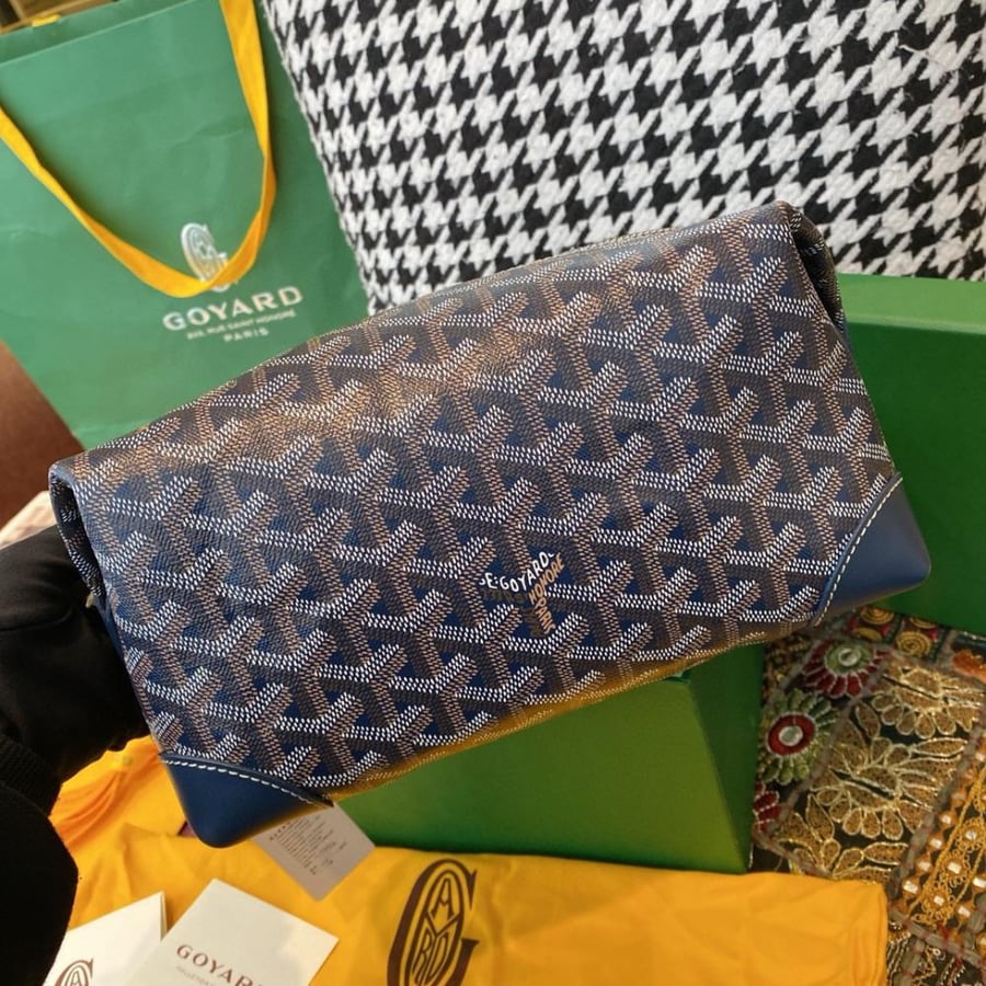 كحلي Bowling 25 Toiletry