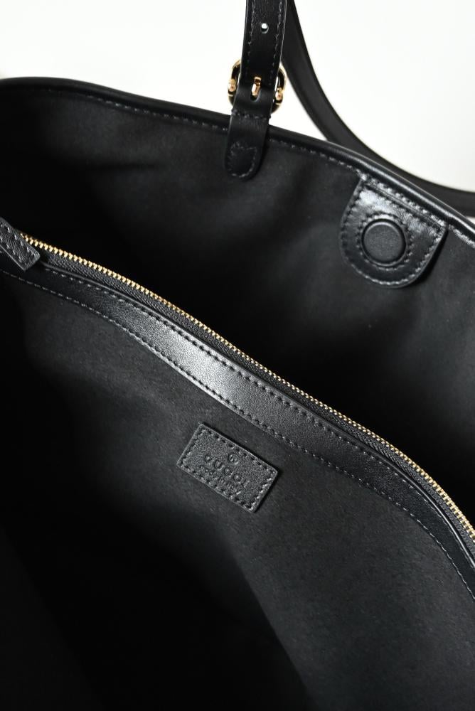 GG EMBLEM MEDIUM TOTE
