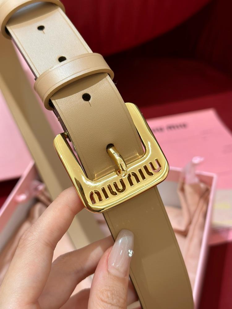 حزام miumiu