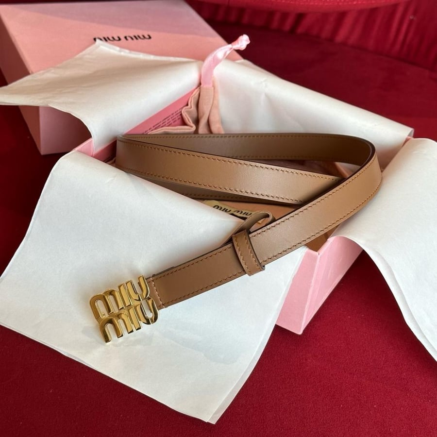 حزام miumiu