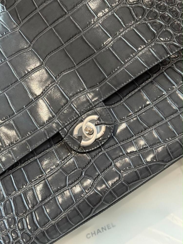MAXI FLAPBAG شانيل