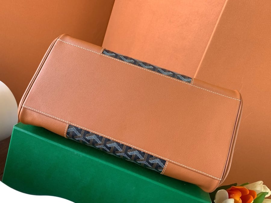قويارد Saïgon tote bag