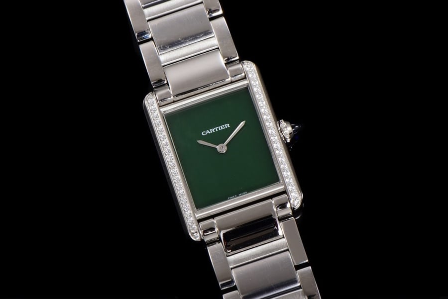 ‏Cartier TANK
