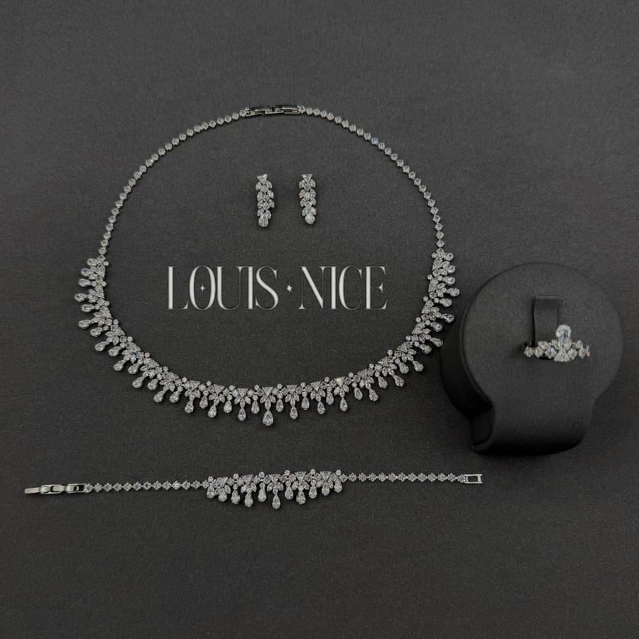 طقم زركون فضي