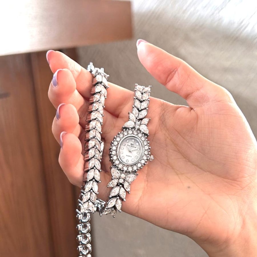 Women's evening watch in silver color