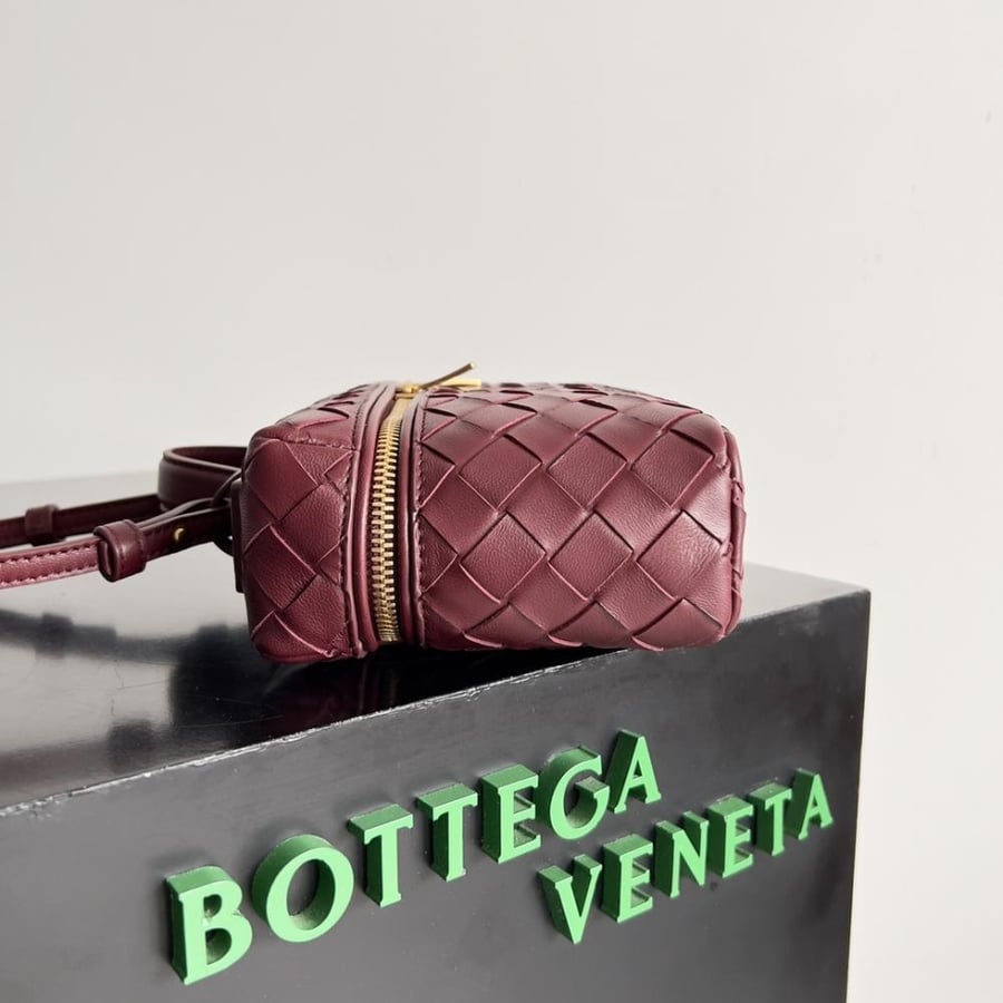 BV Vanity Case Bag 22cm