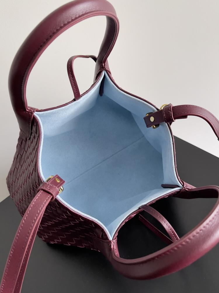 BV Pinacoteca Bag 24cm