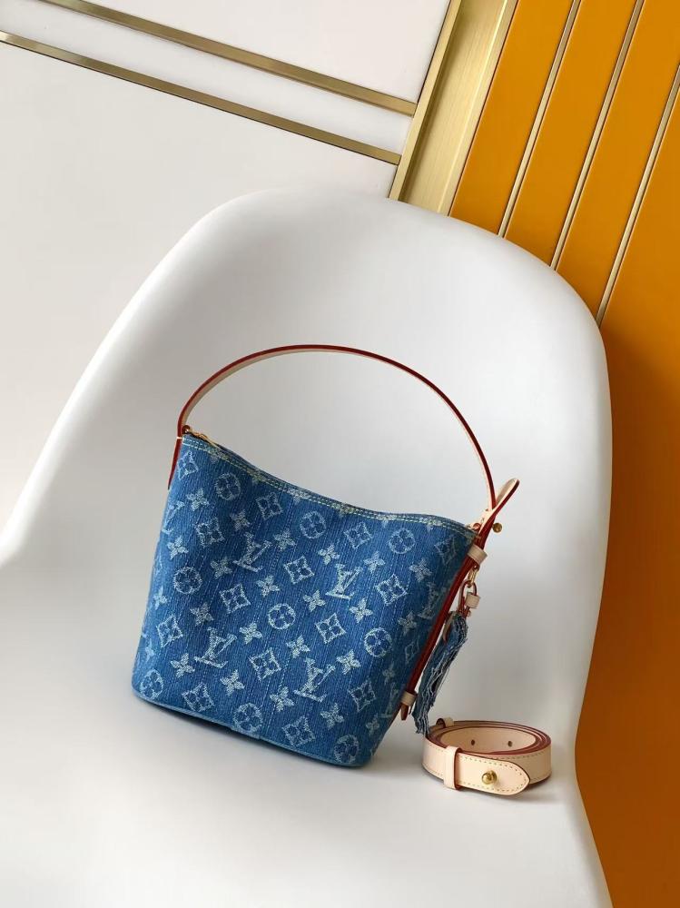 LV Bucket Bag Monogram Jacquard 18cm