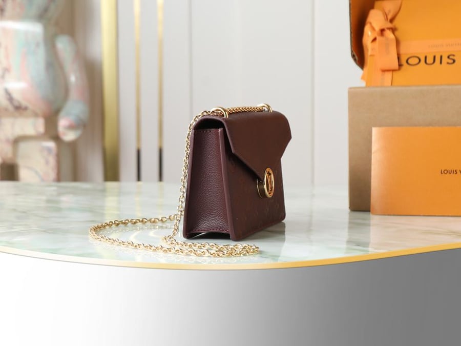 LV Chain Bag - 19.513.56.5cm