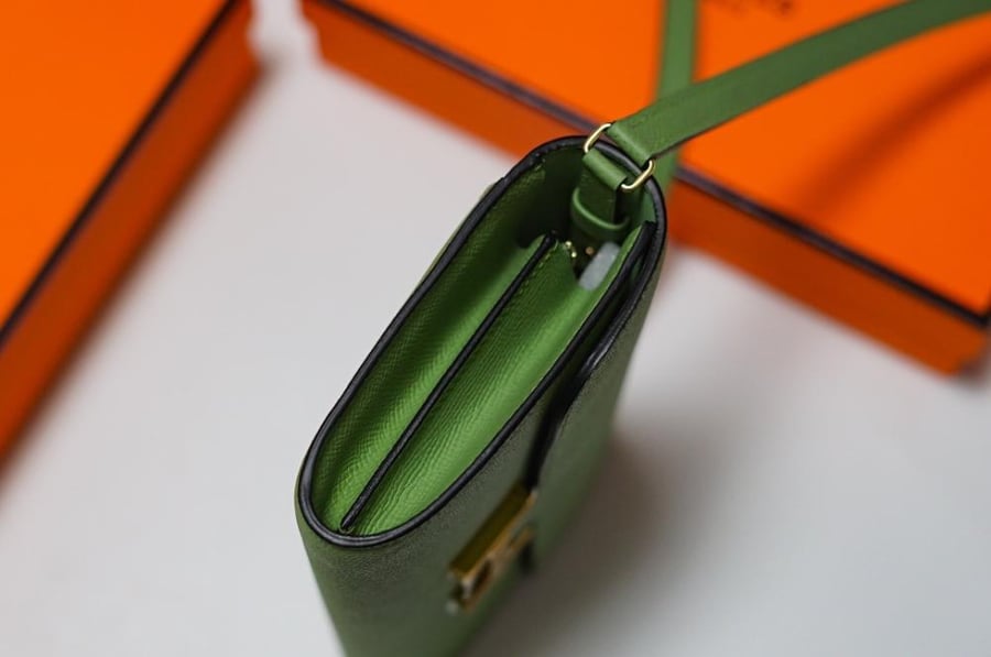 Hermes Constance To Go Wallet Bag 20cm - Olive Green / Gold Hardware