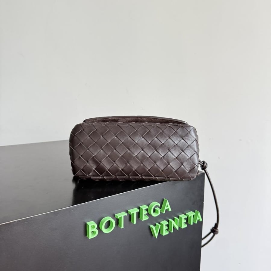 BV Dustbag Shoulder Bag (Suede) 32cm