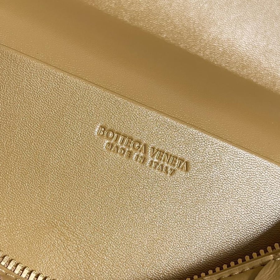 BV Vanity Case Bag 22cm