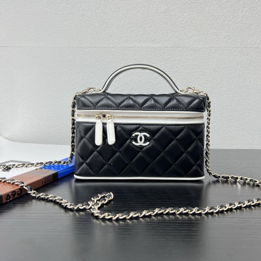Chanel Quilted Grained Leather Vanity Case
