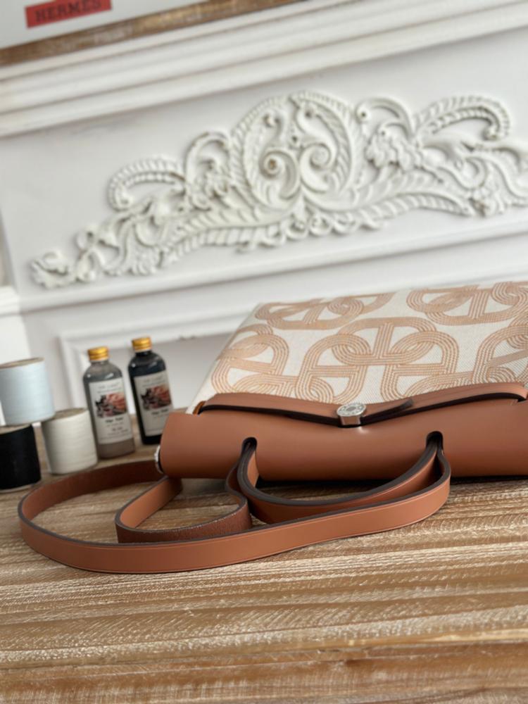Hermes Herbag Zip 31 (Printed & Patterned Canvas Edition)